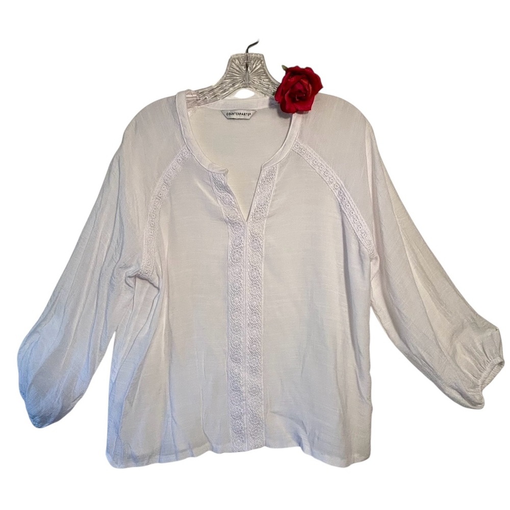 Counterparts White lace trim balloon sleeve peasant top keyhole neck LIKE NEW